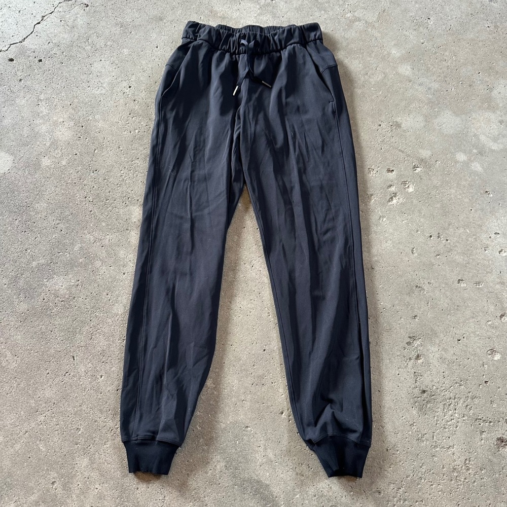 Lululemon On the Fly Jogger Women Size 4 Black Luxtreme 7/8 Athletic Pants